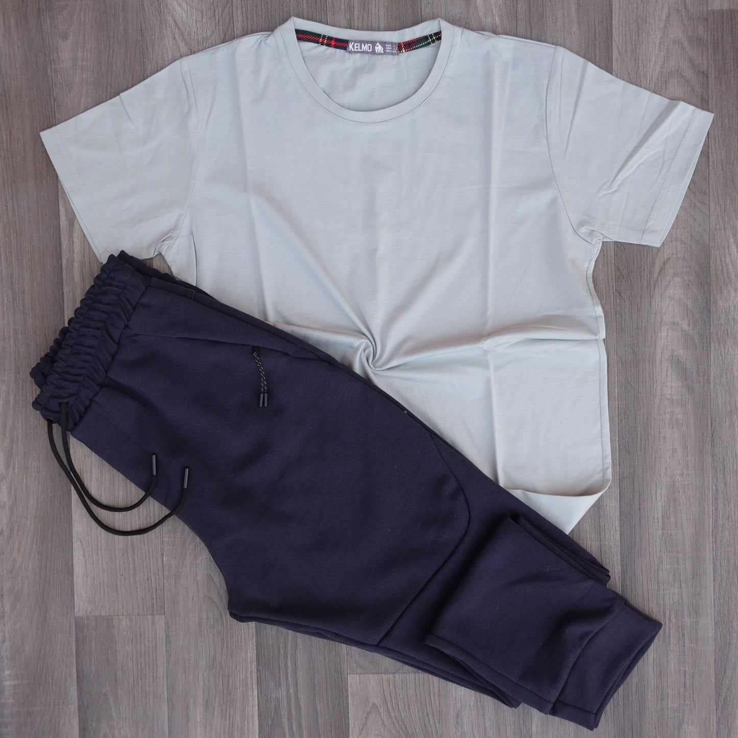 Ensemble T-shirt Gris Clair + Jogging Beska Bleu Marine