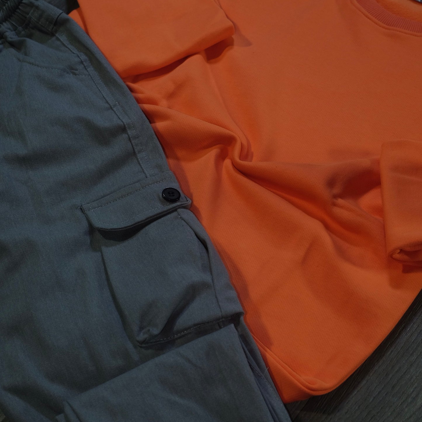 Ensemble Cargo Gris Clair + Sweat Orange