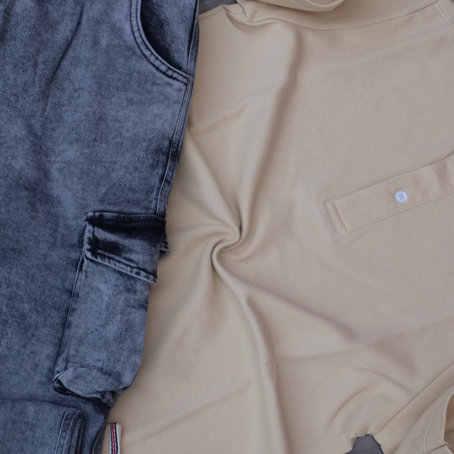 Ensemble Cargo Jeans Délavé Gris + Polo Beige