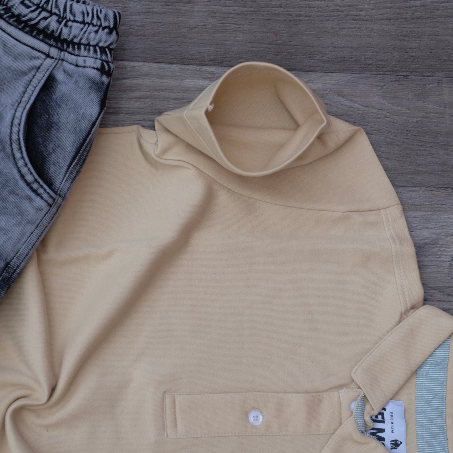 Ensemble Cargo Jeans Délavé Gris + Polo Beige