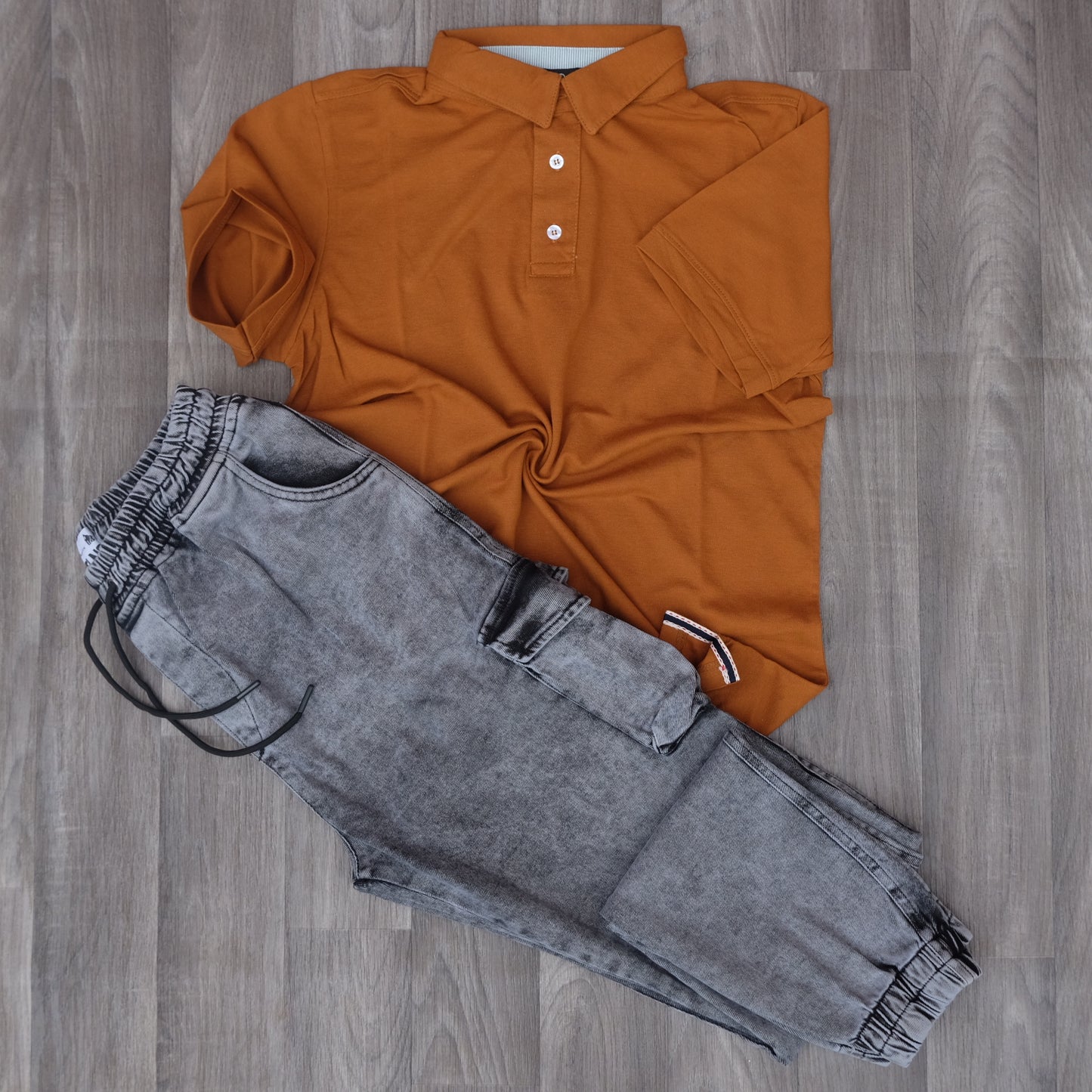 Ensemble Cargo Jeans Délavé Gris + Polo Taba
