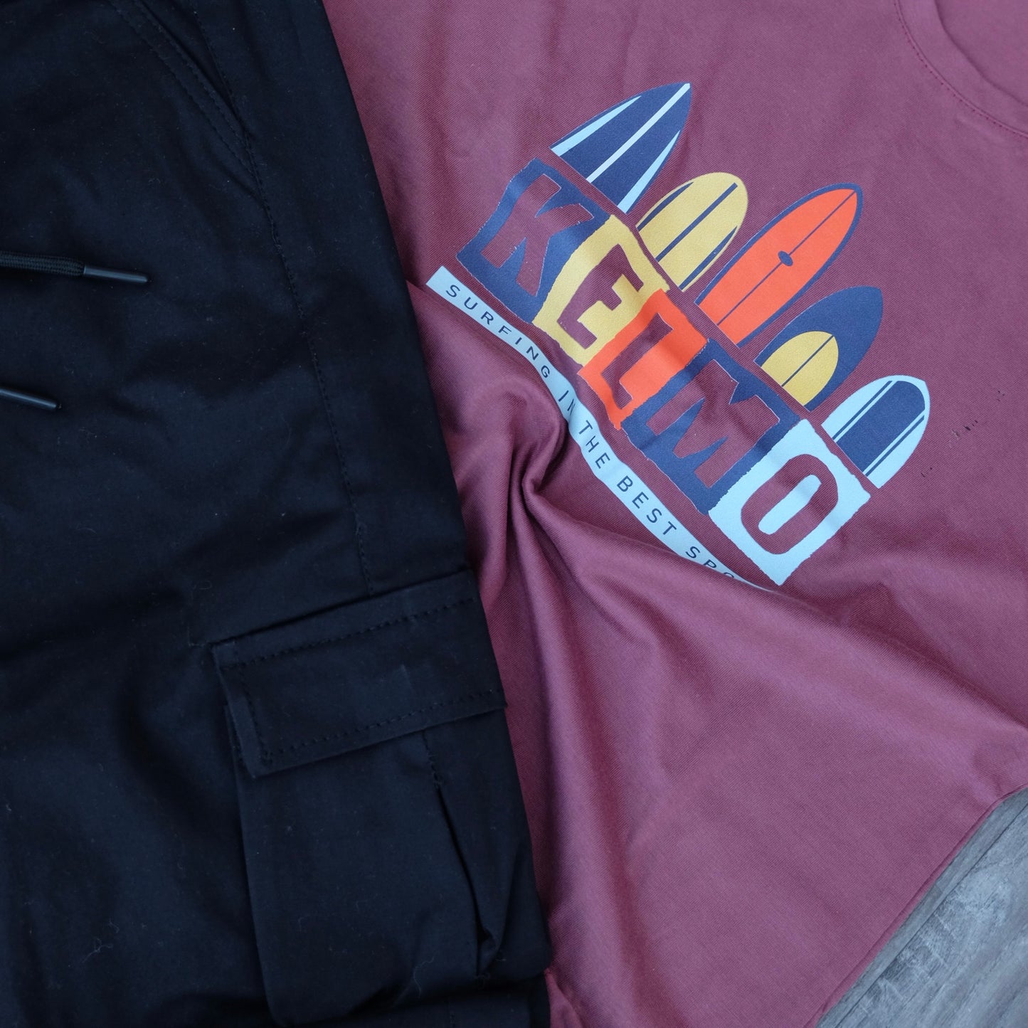 Ensemble Enfant Cargo Noir + T-Shirt Grenat