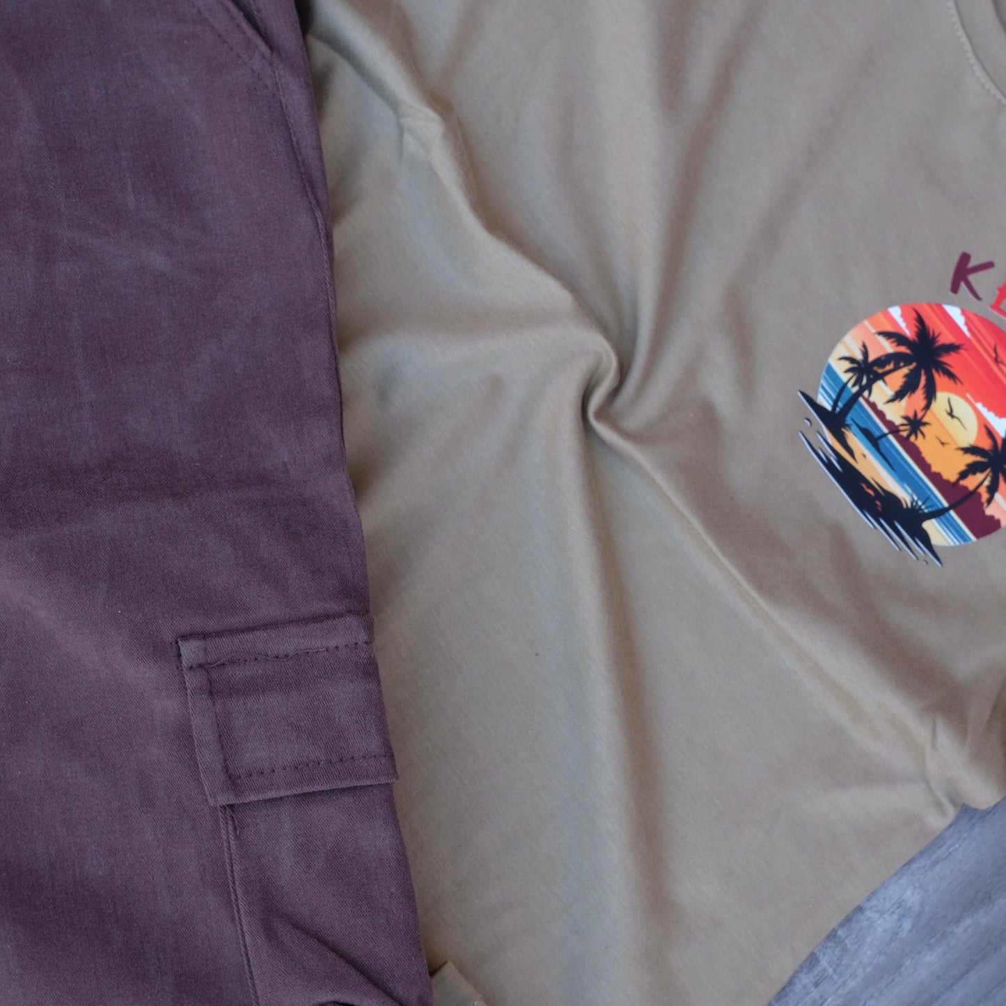 Ensemble Enfant Cargo Marron + T-Shirt Kaki