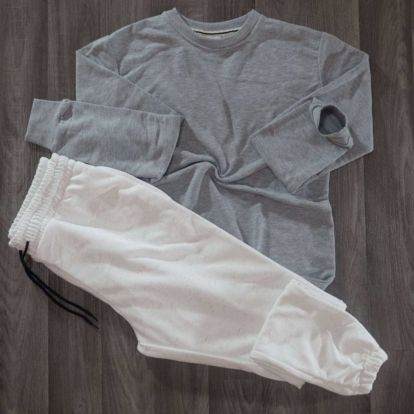Ensemble Jogging Blanc Chine + Sweat Gris Chine Clair