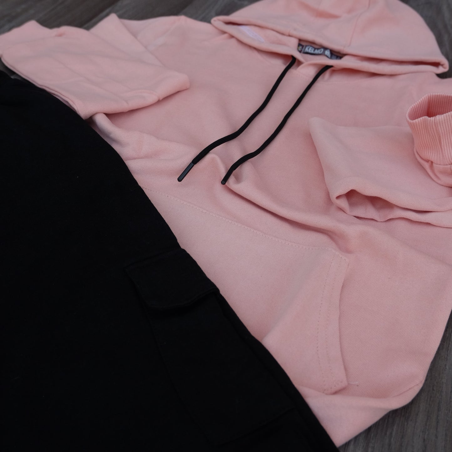 Ensemble Jogging Cargo Noir + Capuche Cotton Saumon