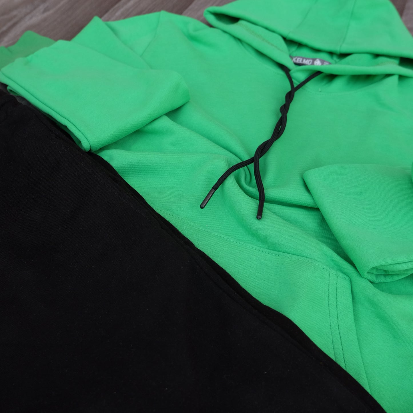 Ensemble Jogging Noir + Capuche Cotton Vert Raj