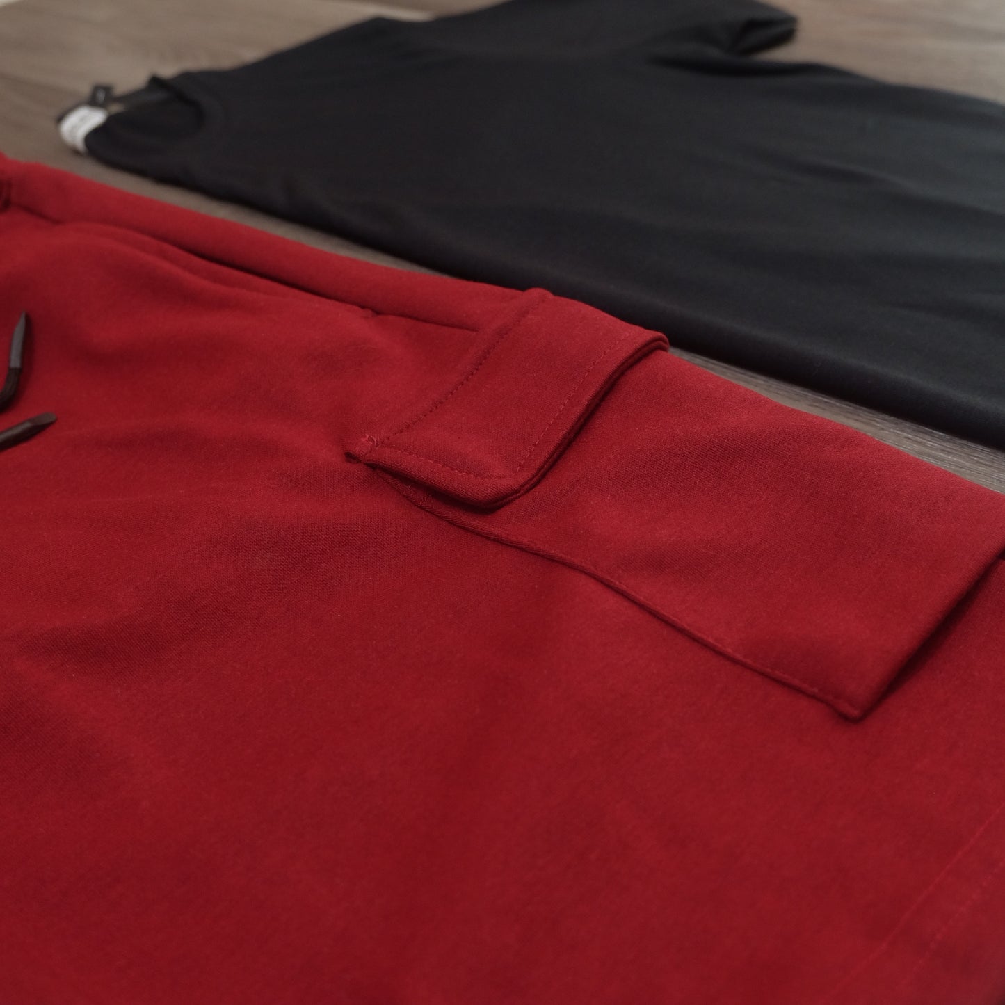 Pack Short Cargo Grenat - T-Shirt Noir