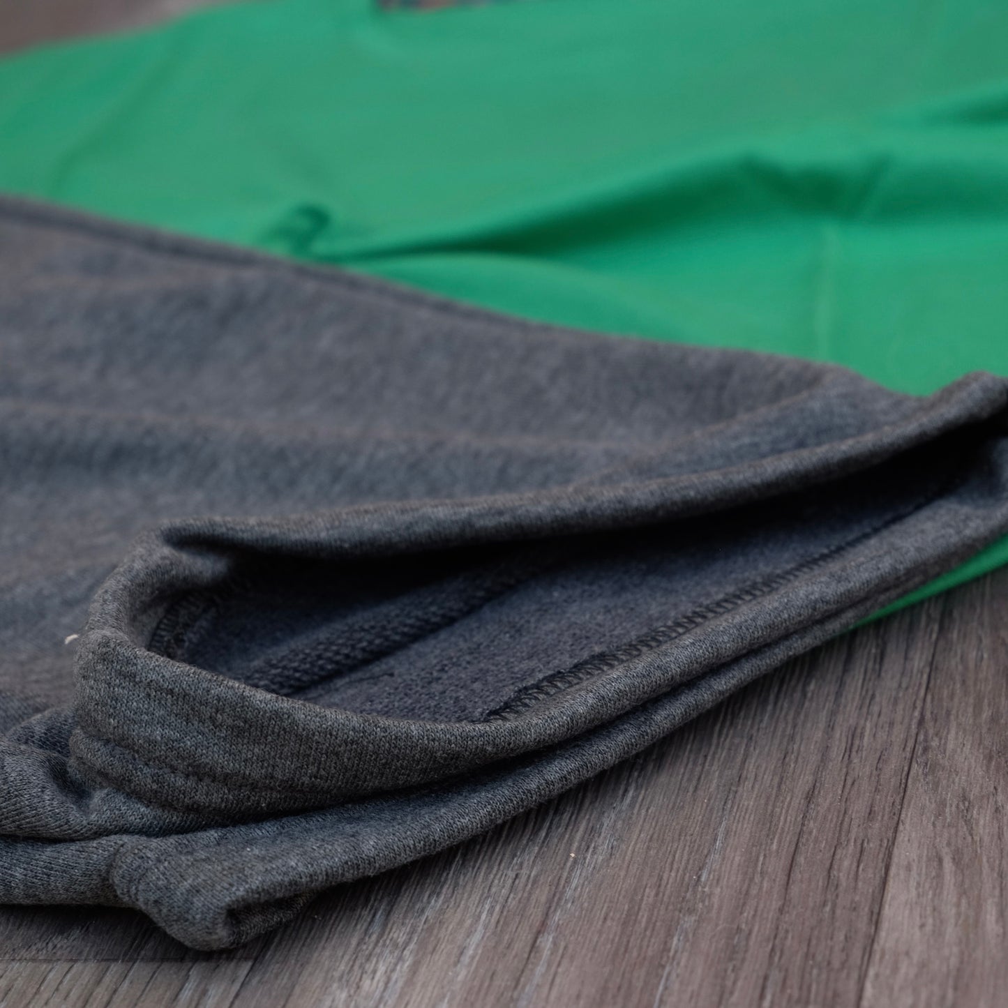 Pack Short Gris Chine Fonce + T-Shirt Vert Raj