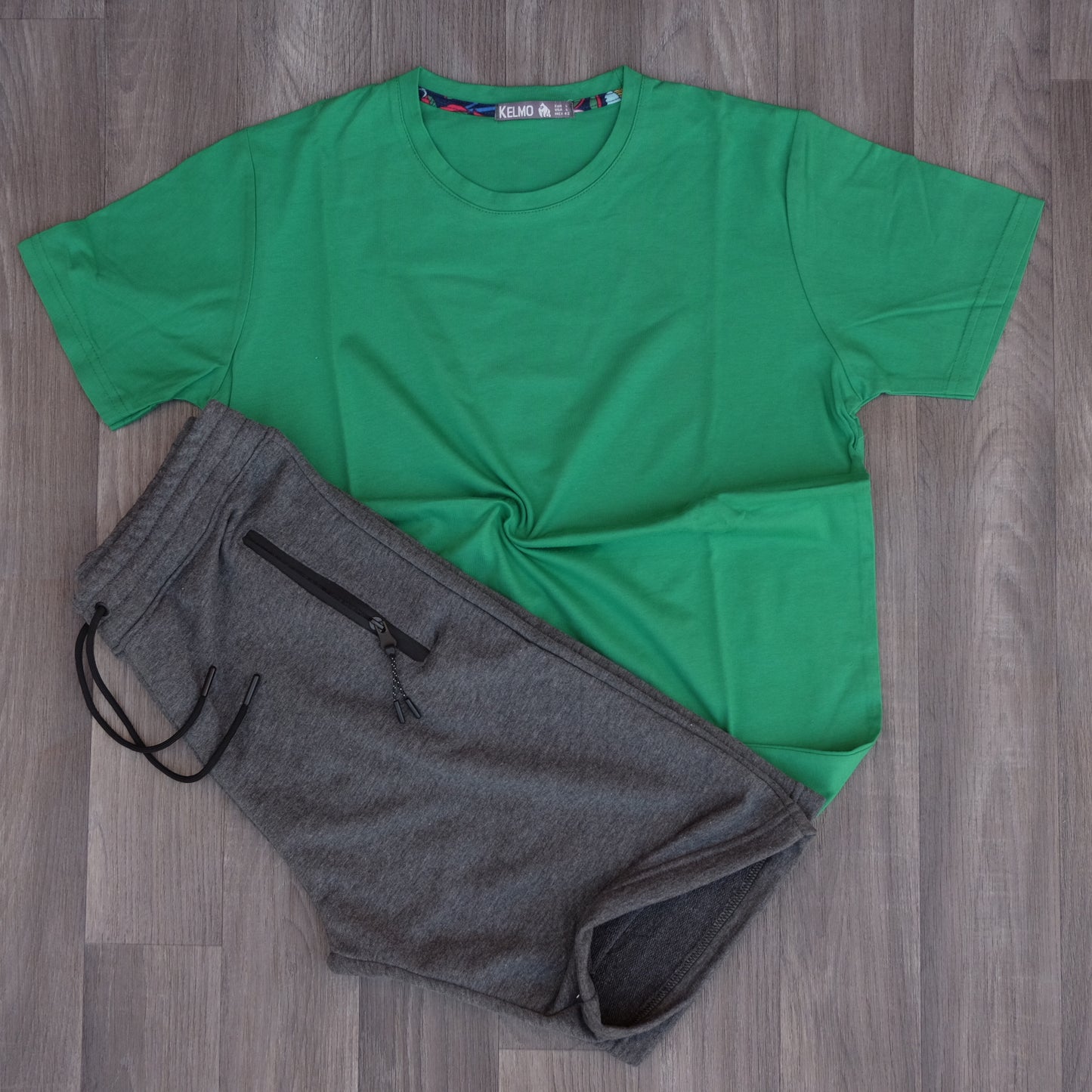 Pack Short Gris Chine Fonce + T-Shirt Vert Raj