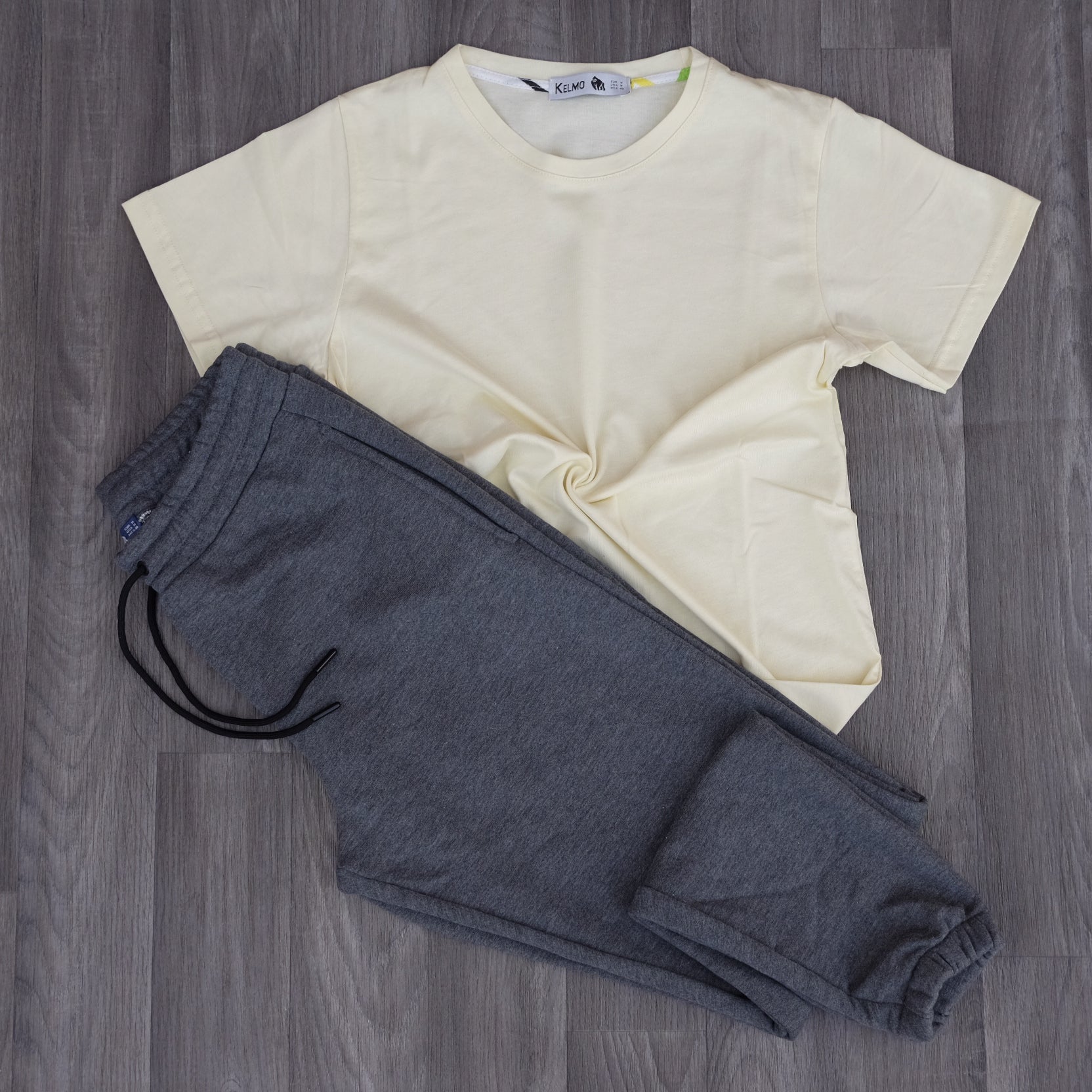 Ensemble T-Shirt Jaune Clair + Jogging Chiné Gris Foncé