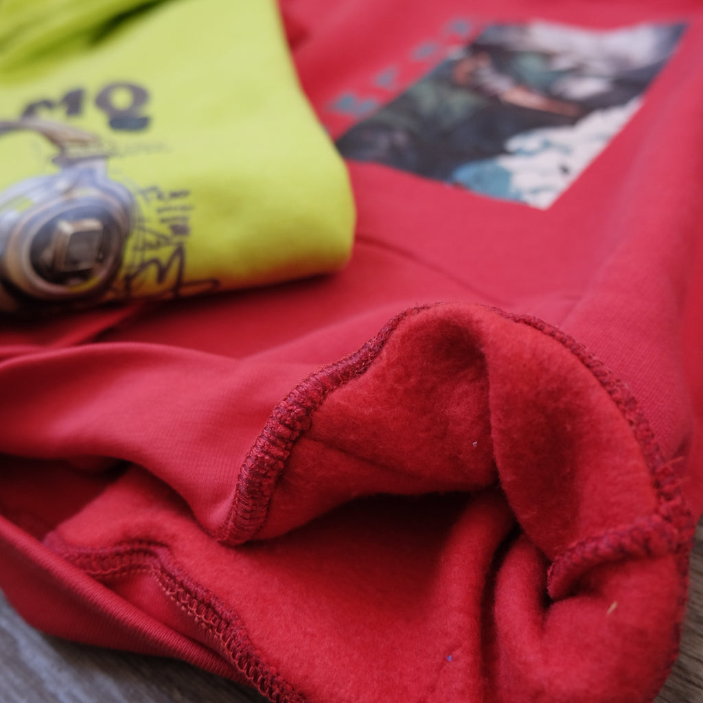 Ensemble Enfant 3 Pieces Capuche Rouge Naro + jogging Cargo Noir + T-Shirt Noir