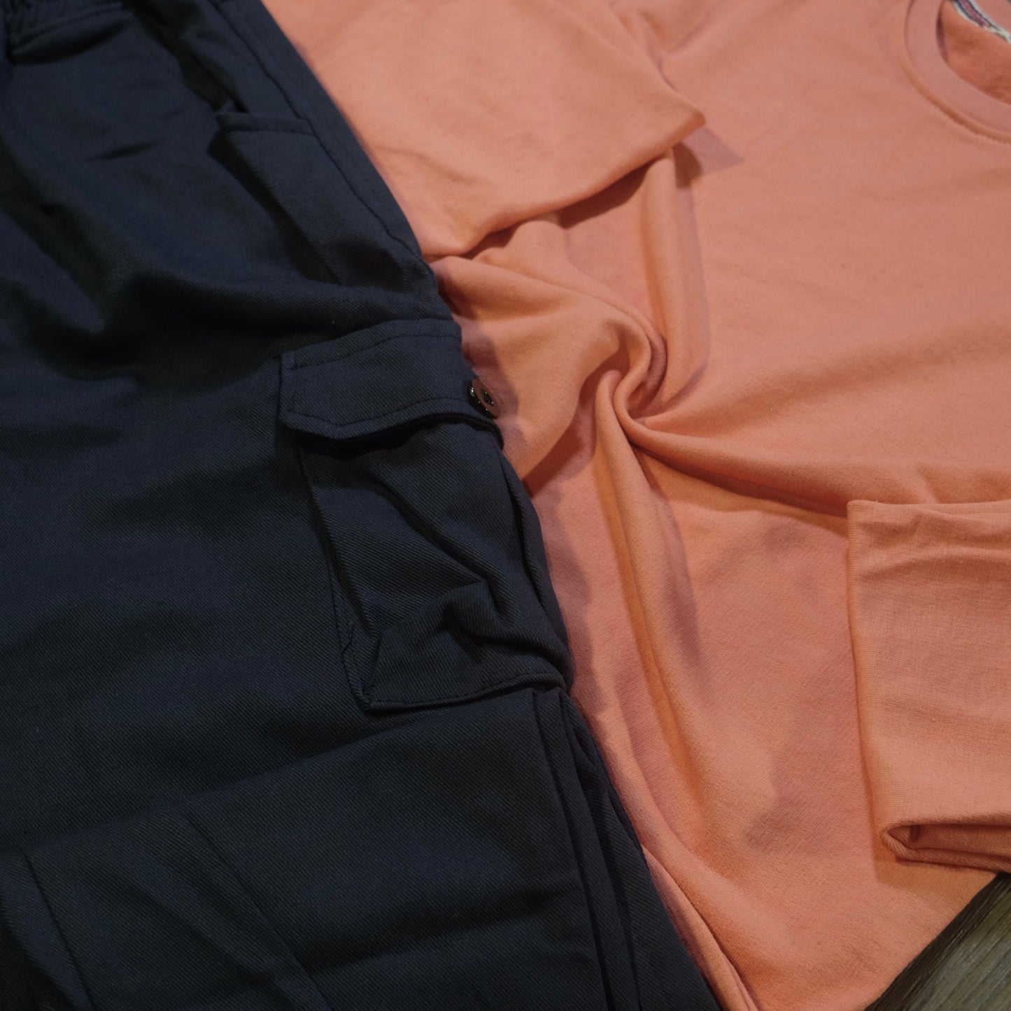 Ensemble Cargo Bleu Marine + Sweat Mortadel