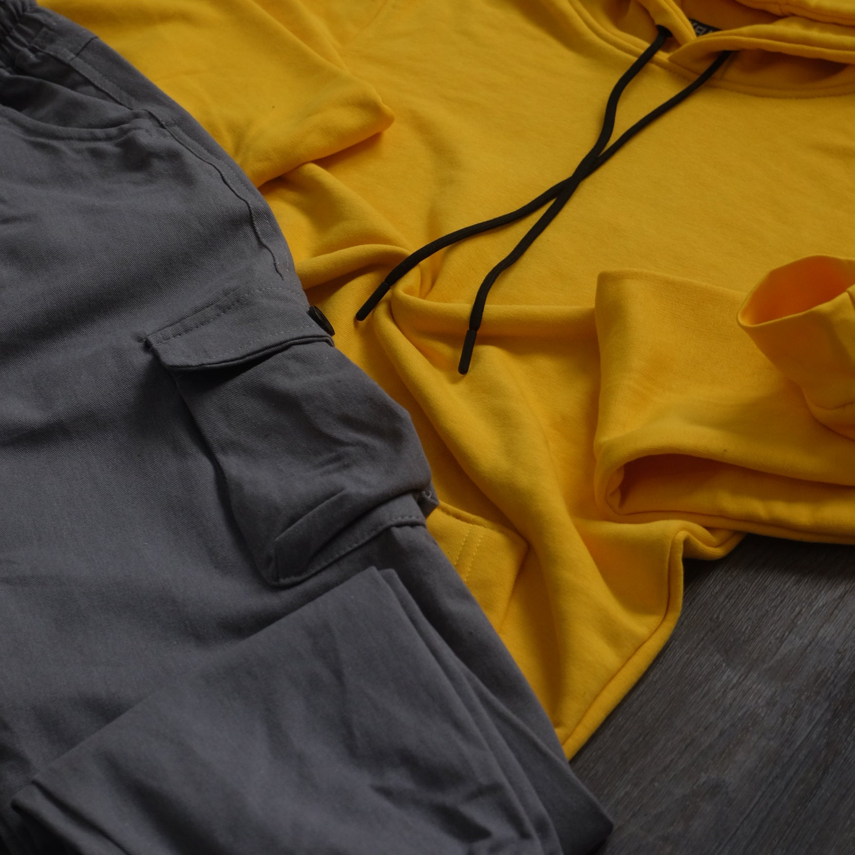 Ensemble Cargo Gris Clair+ Capuche Cotton Jaune