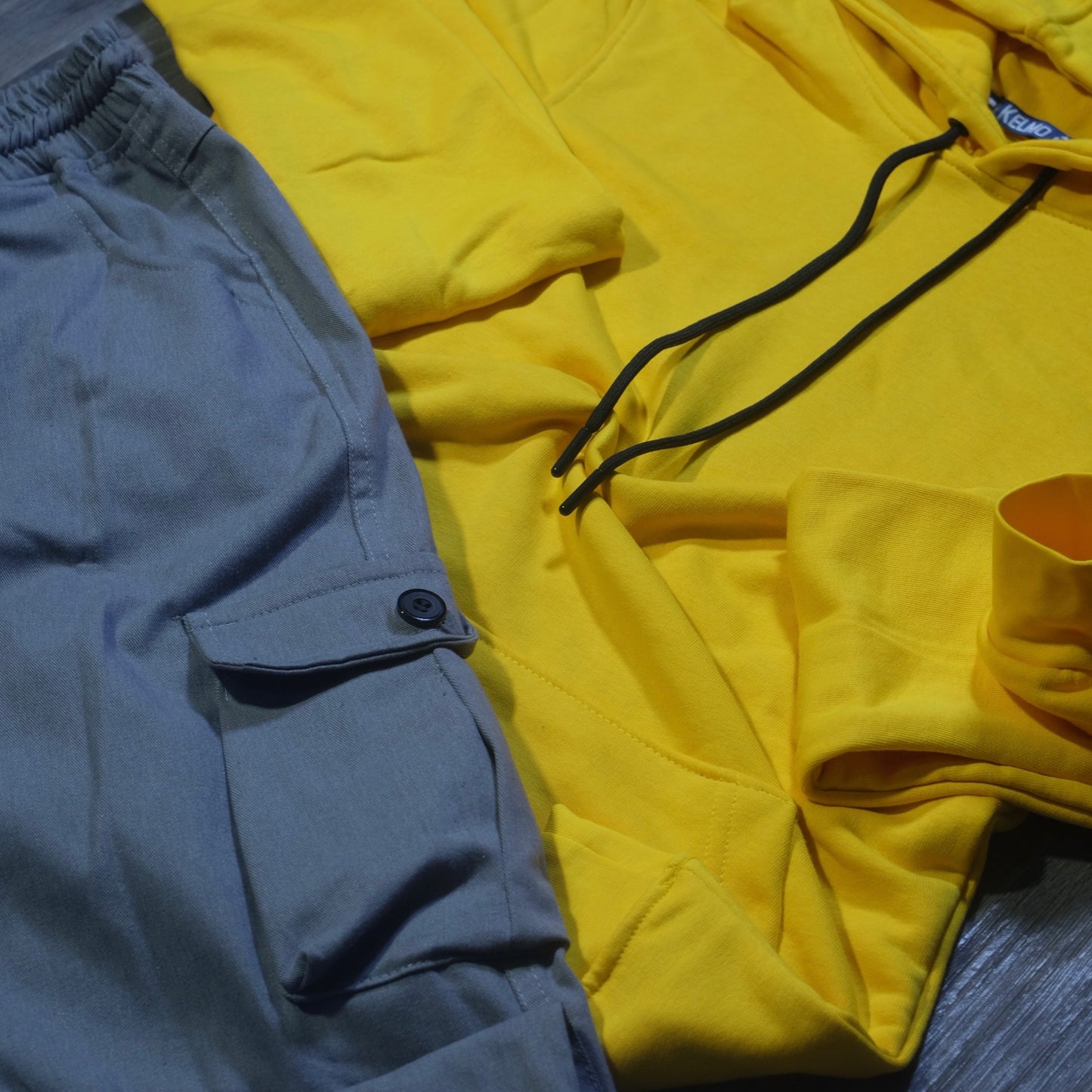 Ensemble Cargo Gris Clair + Capuche Cotton Jaune