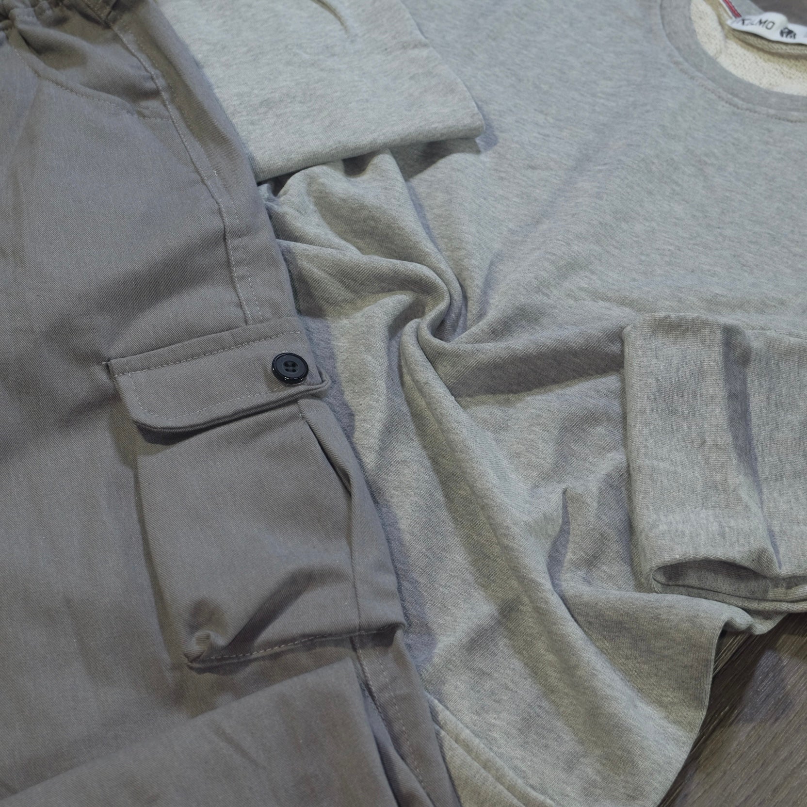 Ensemble Cargo Gris Clair + Sweat Gris Chine Clair