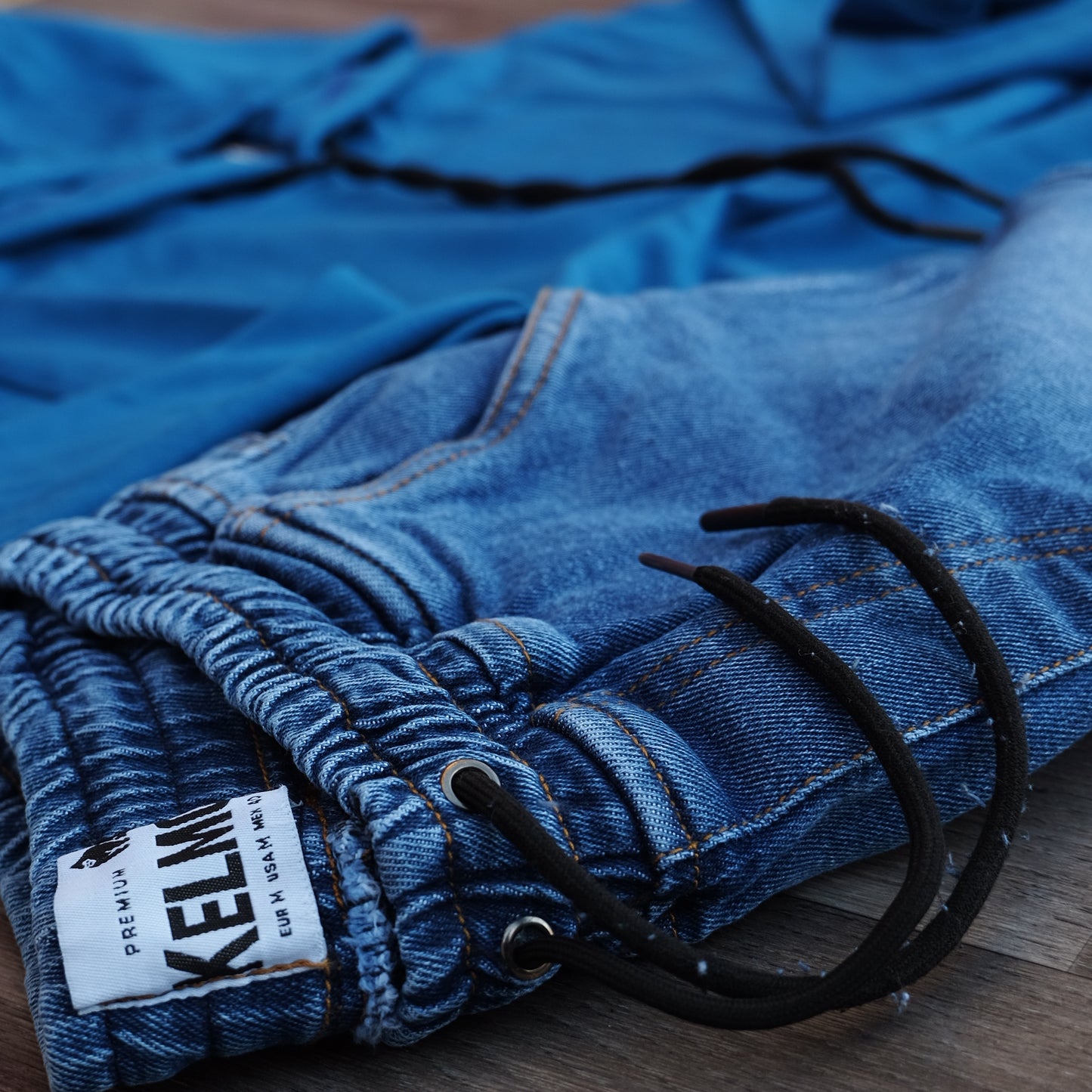 Ensemble Cargo Jeans Délavé Bleu  + Capuche Cotton Bleu Roi