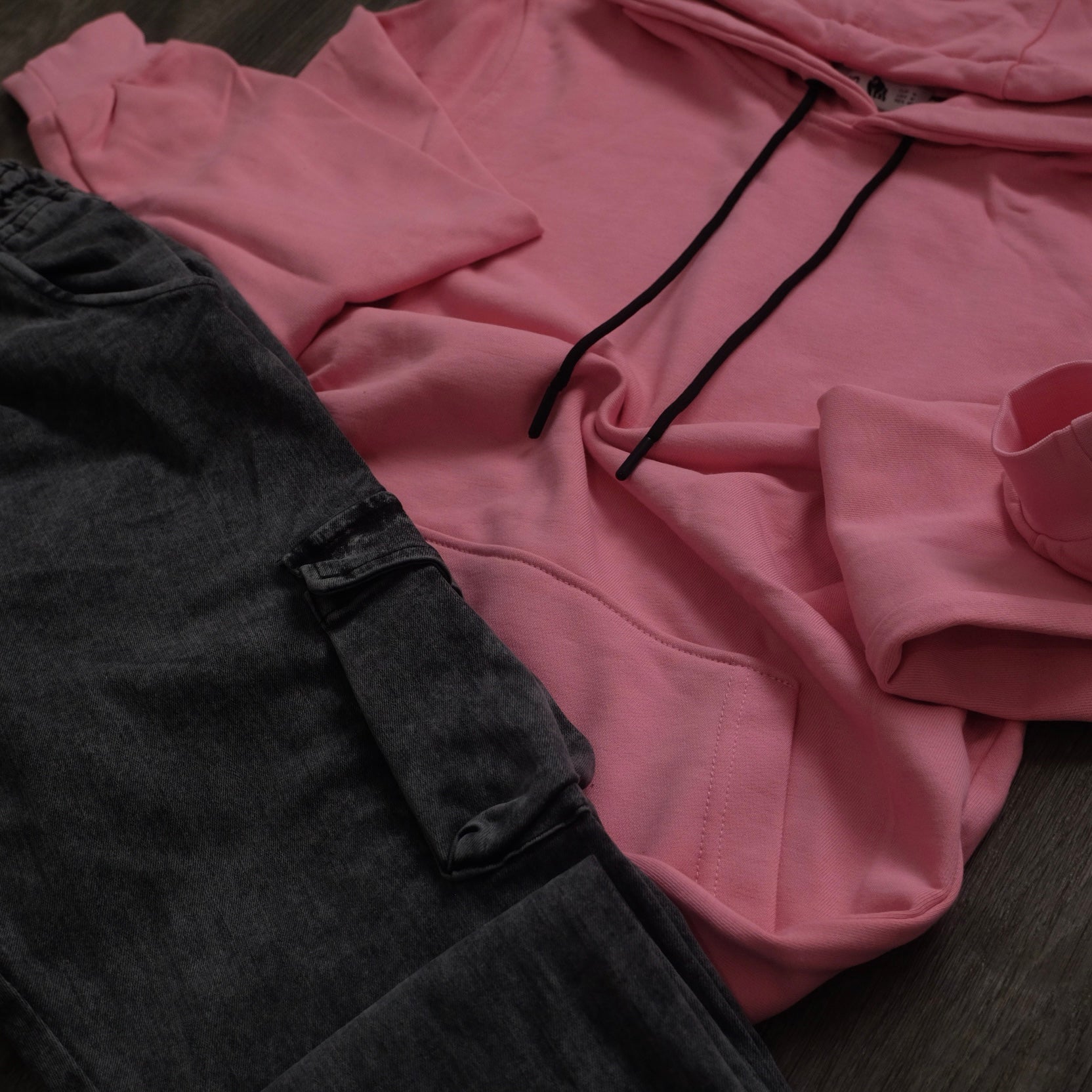 Ensemble Cargo Jeans Délavé Gris  + Capuche Cotton Rose Fushia