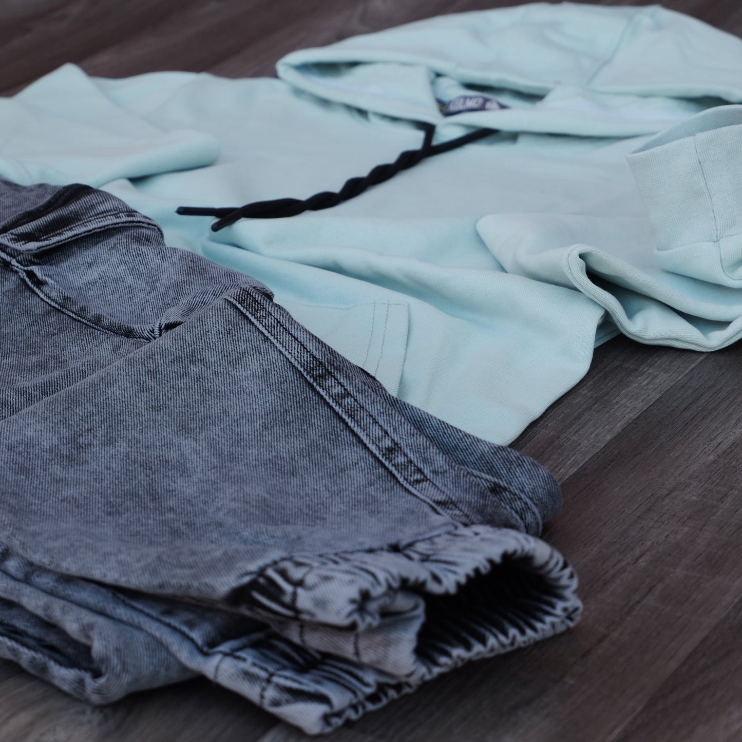 Ensemble Cargo Jeans Délavé Gris  + Capuche Cotton Vert Nik