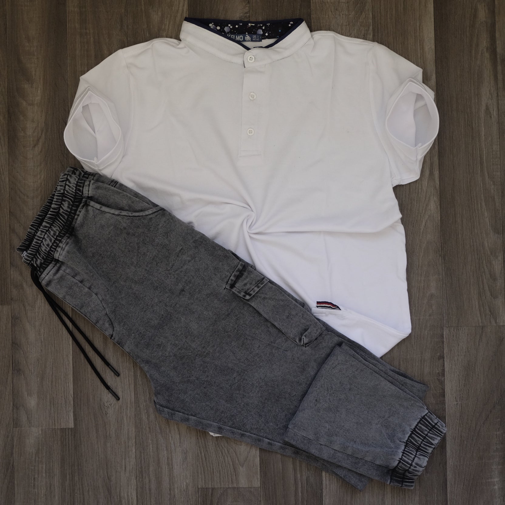 Ensemble Cargo Jeans Délavé Gris  + Polo Col Mao Blanc
