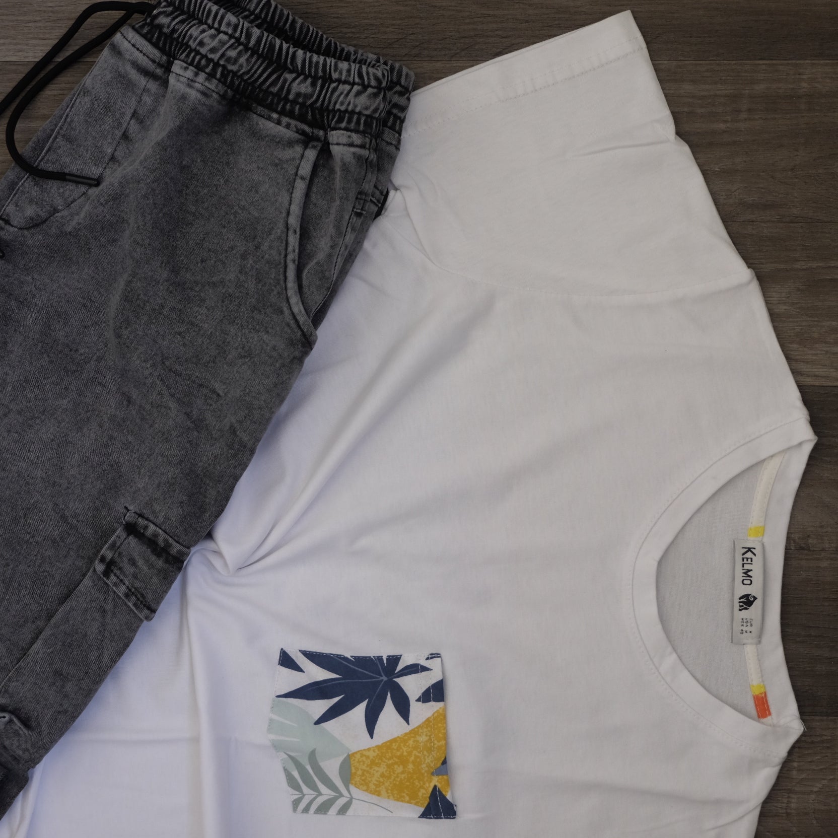 Ensemble Cargo Jeans Délavé Gris  + T-Shirt Poche Blanc