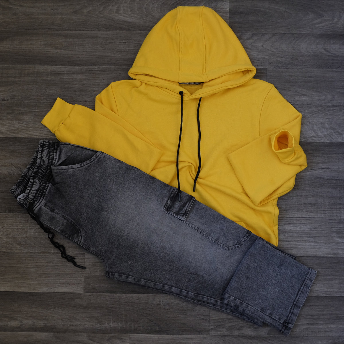 Ensemble Cargo Jeans Droit Gris  + Capuche Cotton Jaune
