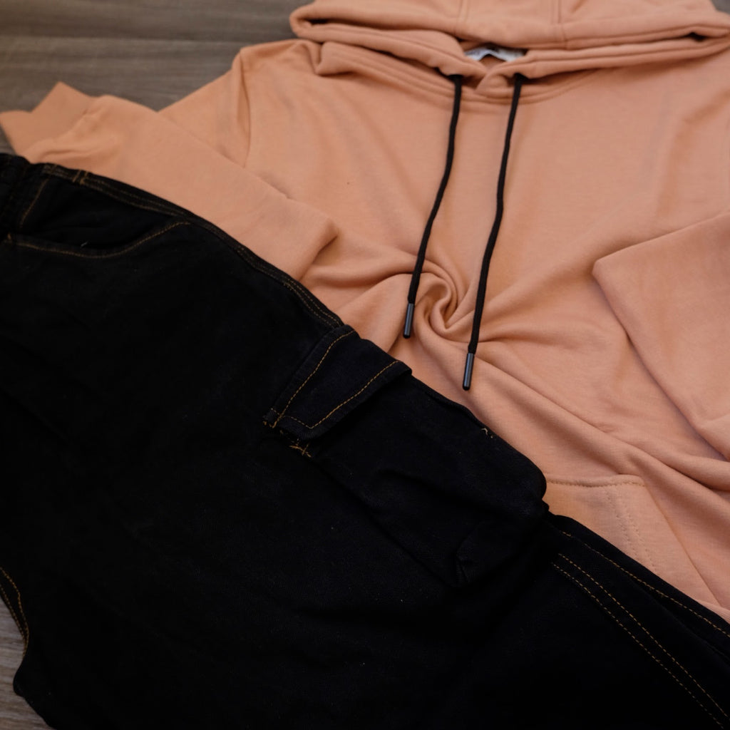 Ensemble Cargo Jeans Noir  + Capuche Cotton Beige Caramel
