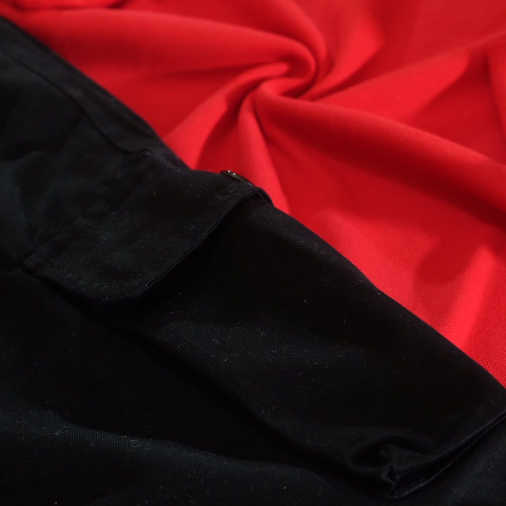 Ensemble Cargo Noir + Sweat Rouge