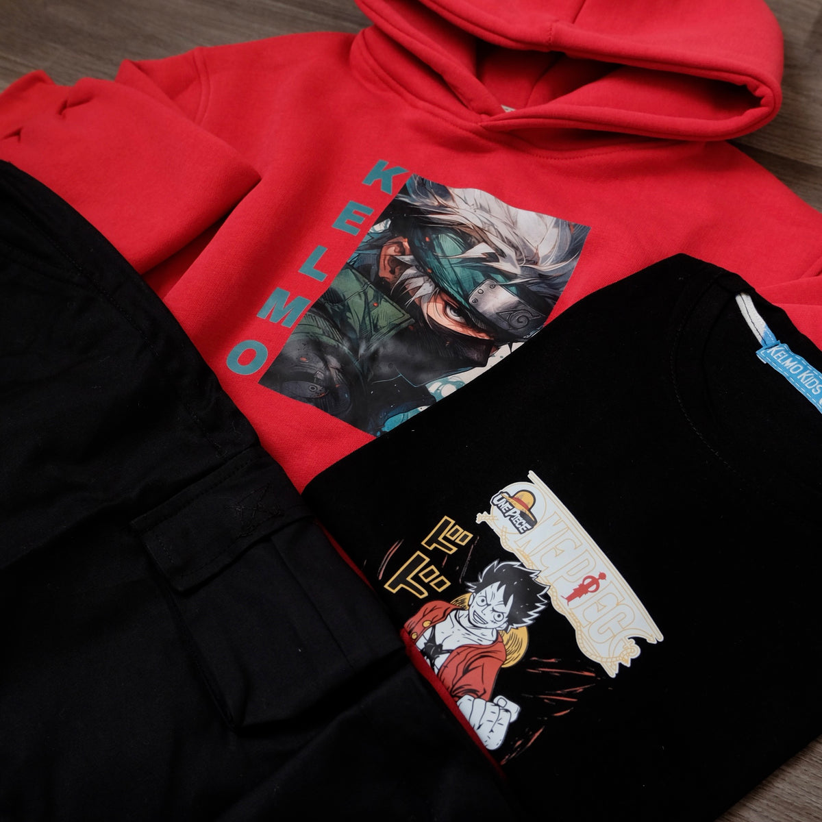 Ensemble Enfant 3 Pieces Capuche Rouge + Cargo Noir + T-Shirt Noir Luffy