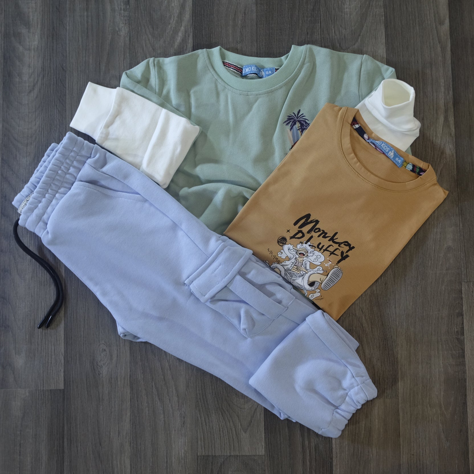 Ensemble Enfant 3 Pieces Jogging Cargo Ciel + Sweat Vert Eau + T-Shirt Marron Lufy
