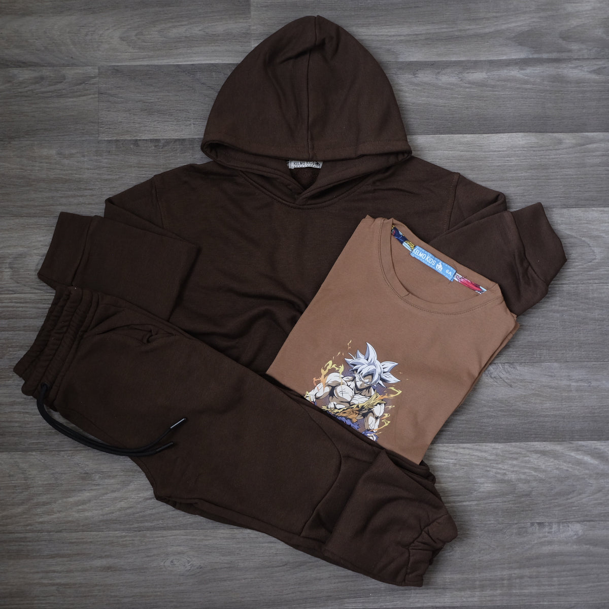 Ensemble Enfant 3 Pieces Survetement Marron + T-Shirt Marron