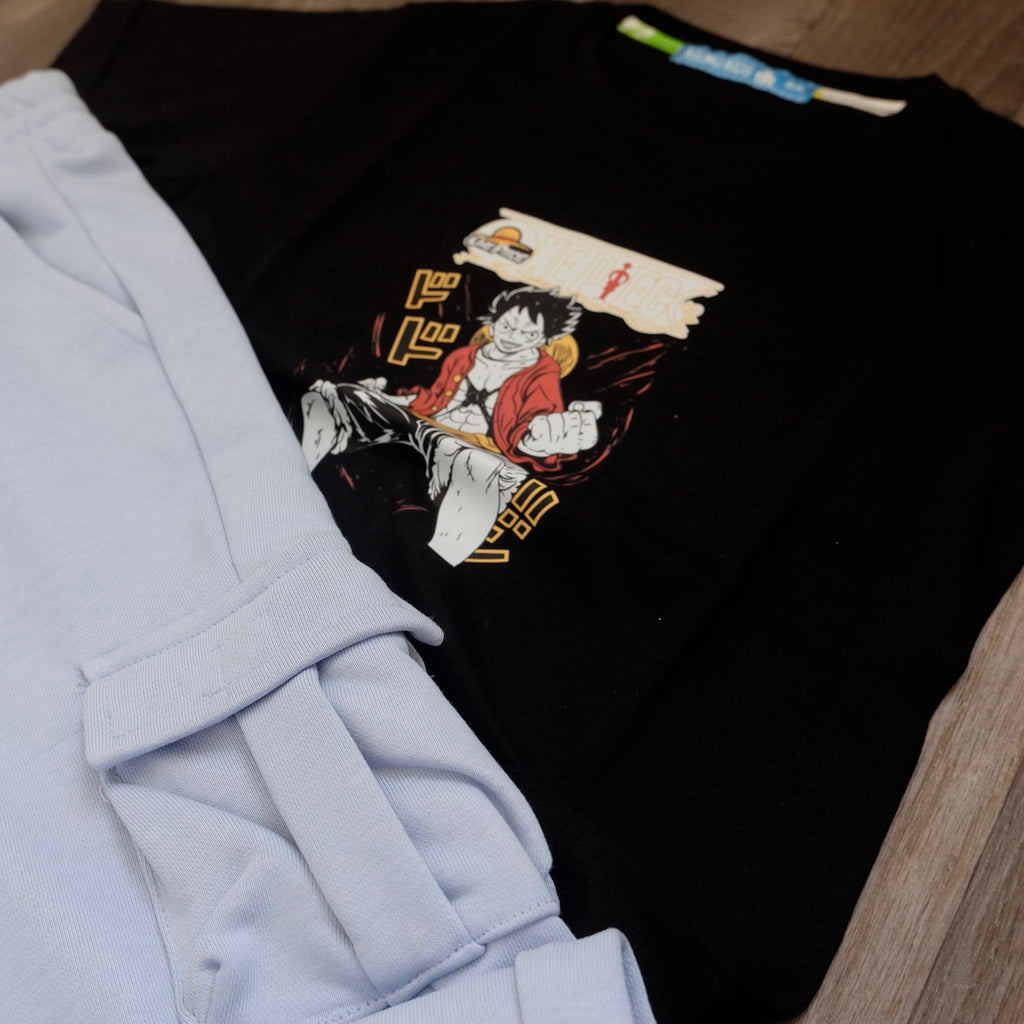 Ensemble Enfant Jogging Cargo Bleu Ciel + T-Shirt Noir Luf