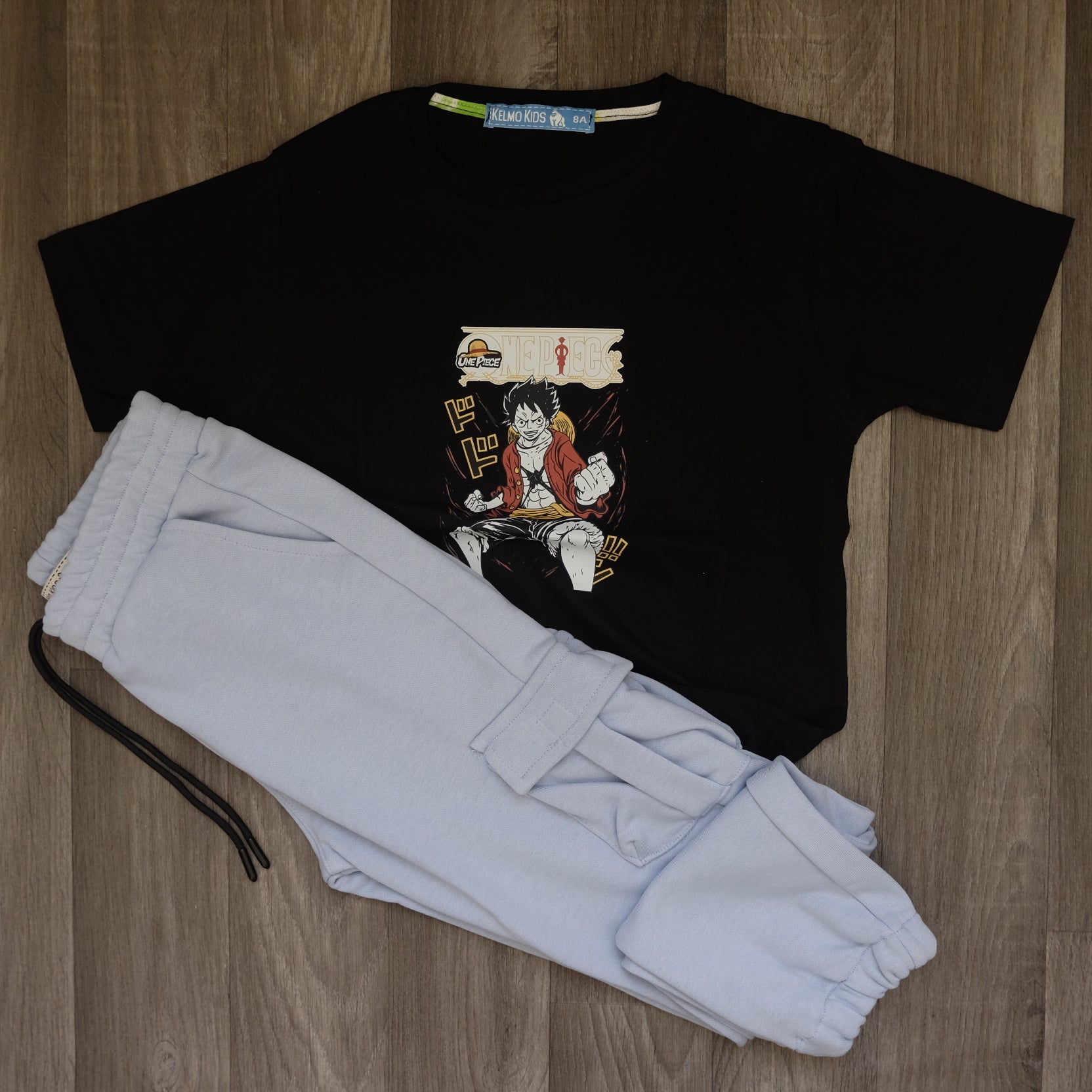 Ensemble Enfant Jogging Cargo Bleu Ciel + T-Shirt Noir Luf