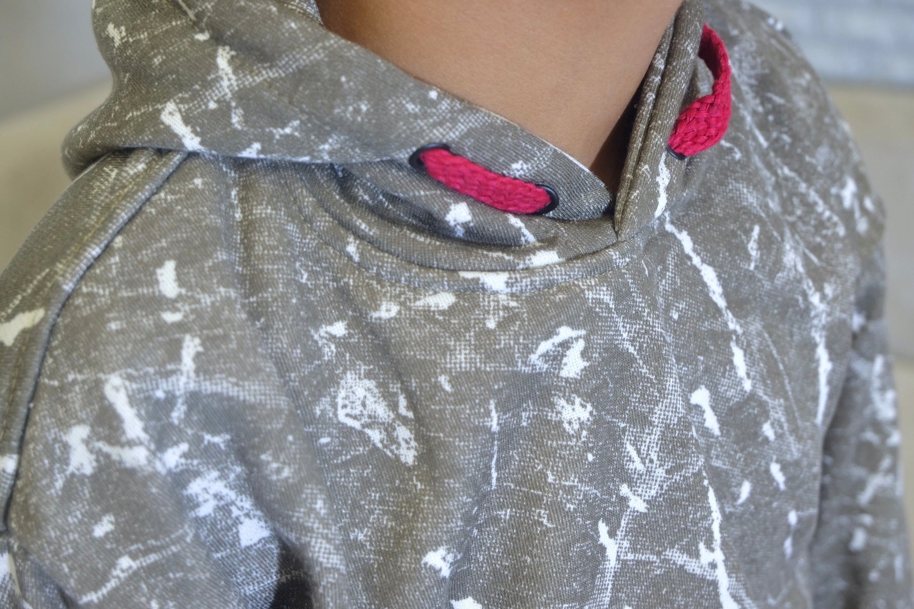 Ensemble Enfant Pantalon Cargo Motard +Sweat a Capuche Camouflage Marron