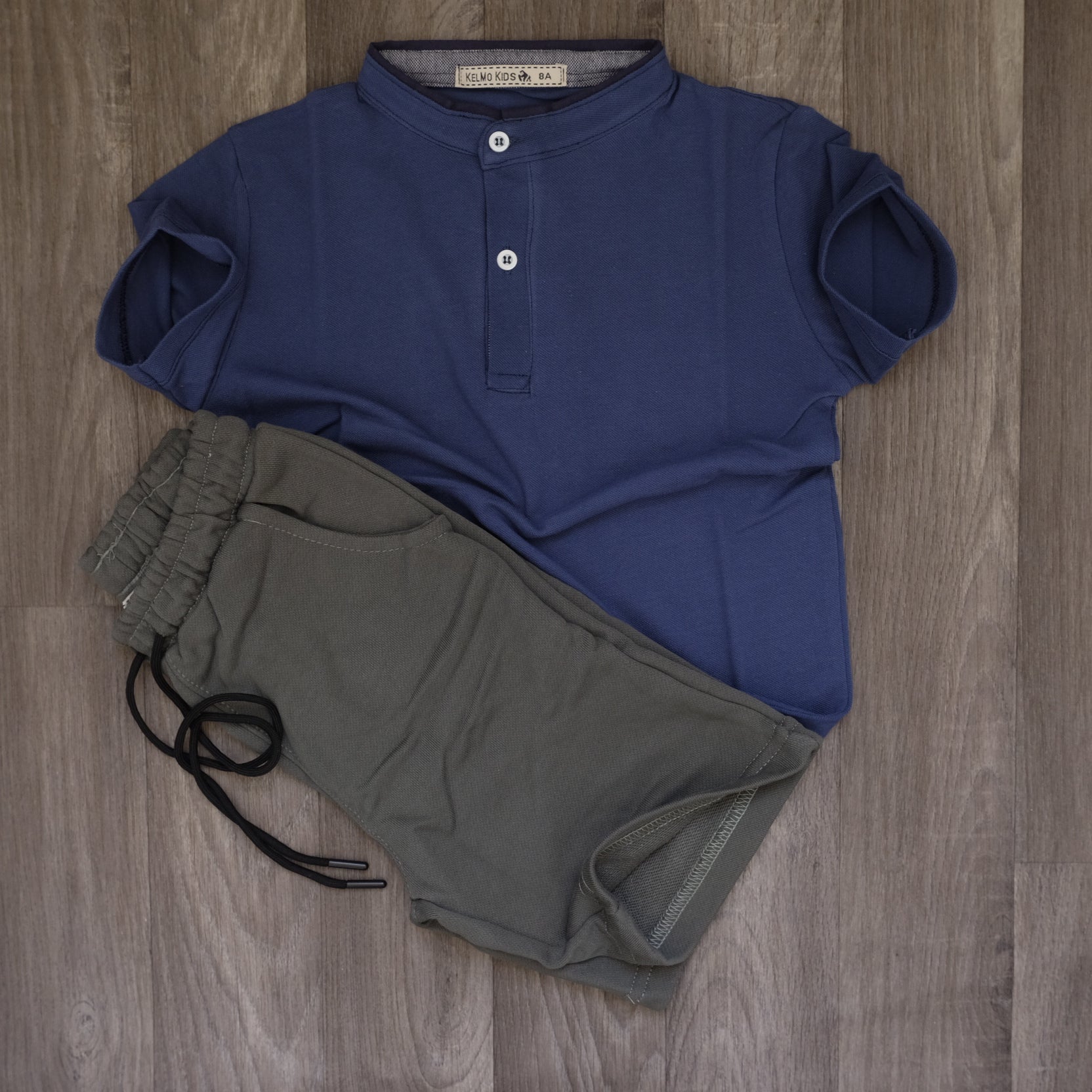 Ensemble Enfant Short Kaki Fonce + Polo Bleu Marine