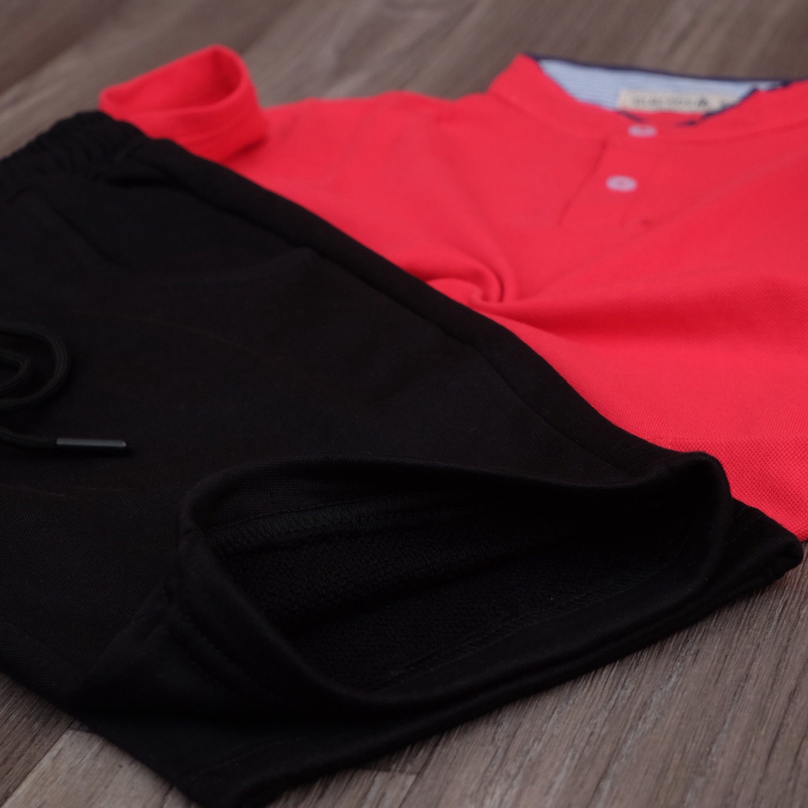 Ensemble Enfant Short Noir + Polo Rouge