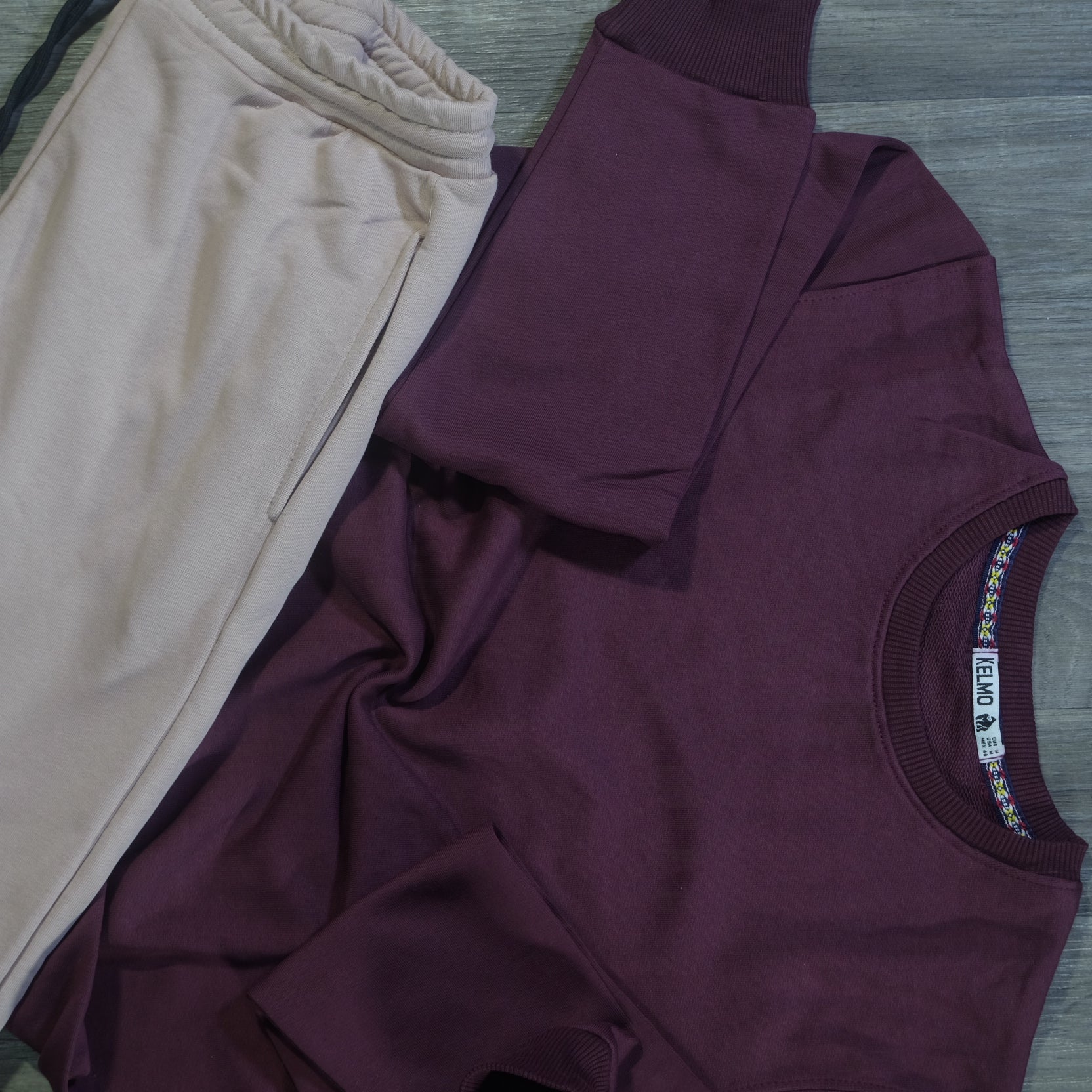 Ensemble Jogging Beige + Sweat Grenat