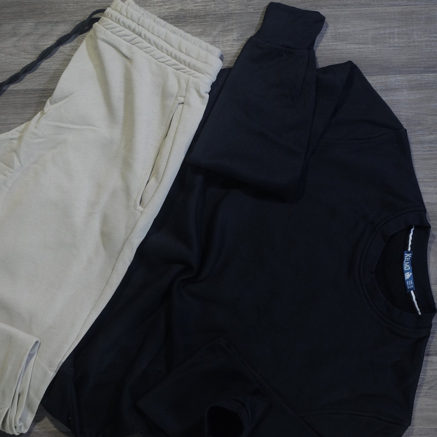 Ensemble Jogging Beige + Sweat Noir