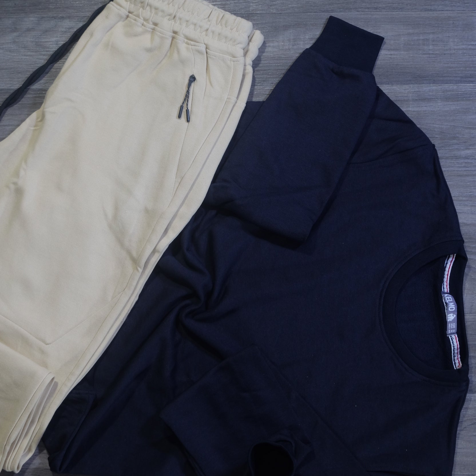Ensemble Jogging  Beska Beige + Sweat Bleu Marine