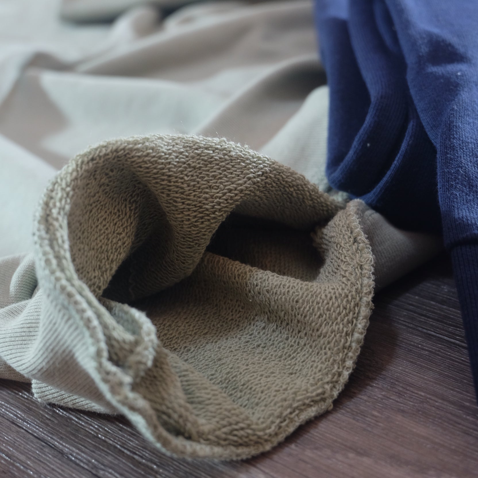 Ensemble Jogging  Beska Bleu Marine + Sweat Vert Nik