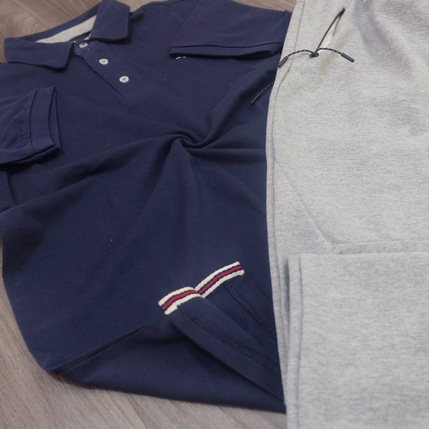 Ensemble Jogging Beska Gris Chine + Polo Bleu Marine