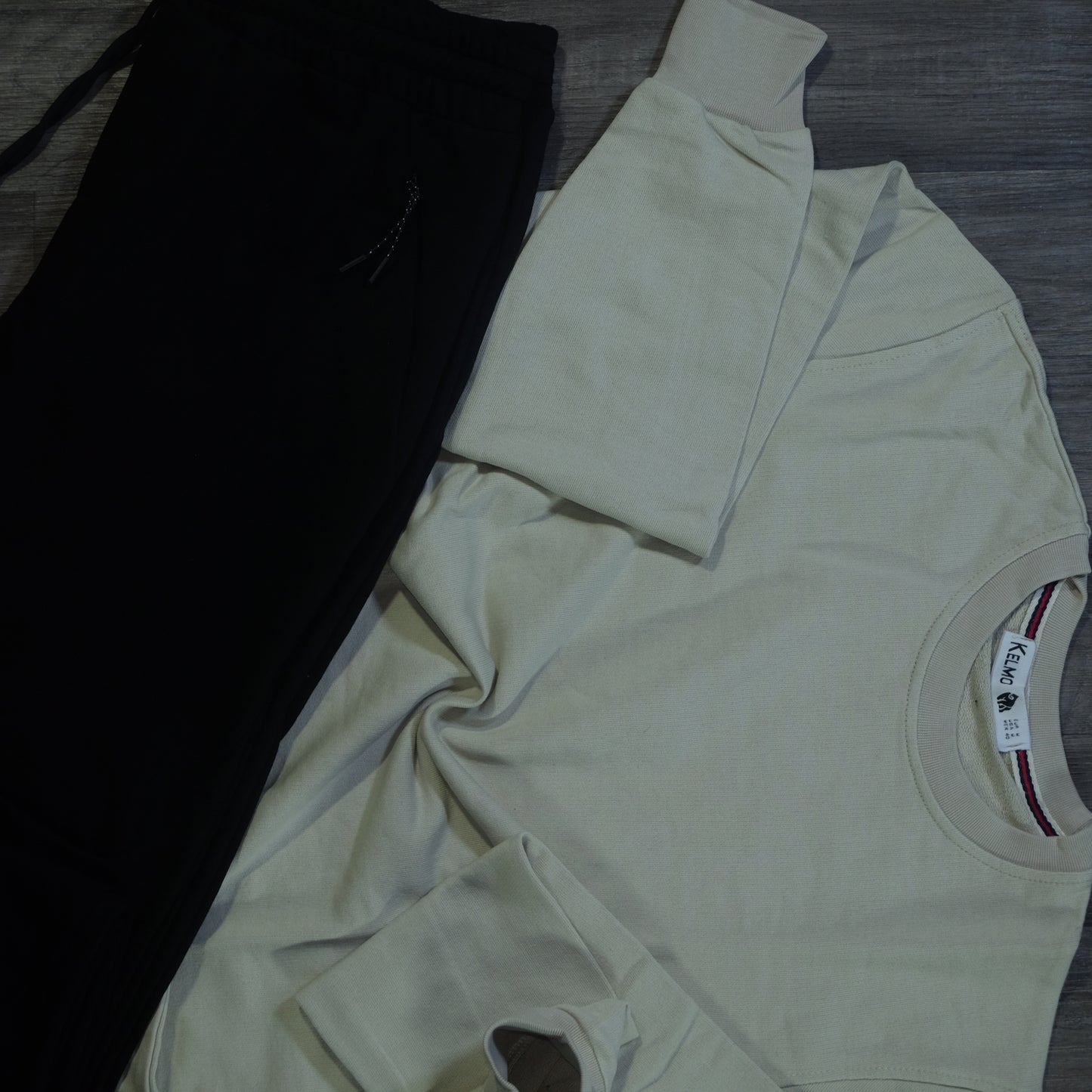Ensemble Jogging  Beska Noir + Sweat Beige