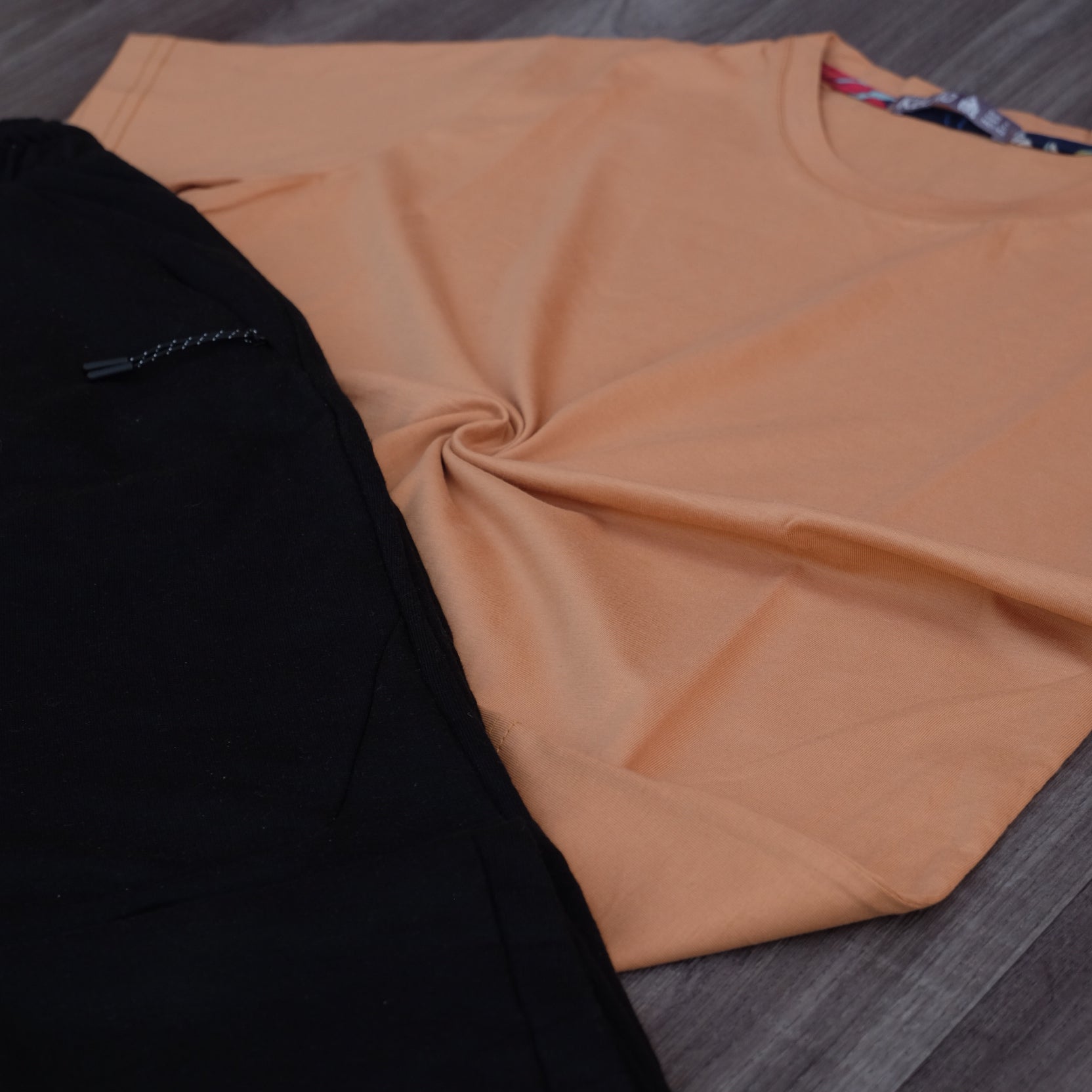 Ensemble Jogging Beska Noir + T-Shirt Marron Clair