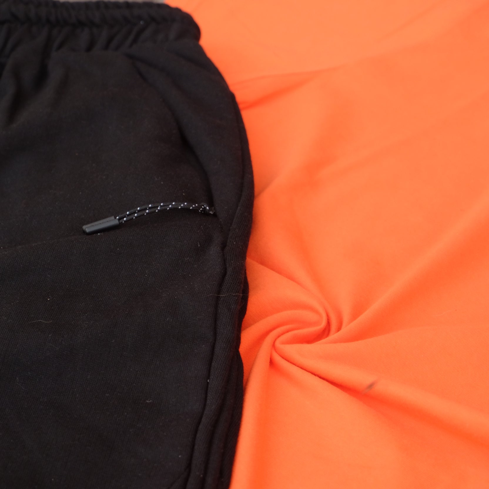 Ensemble Jogging Beska Noir + T-Shirt Orange