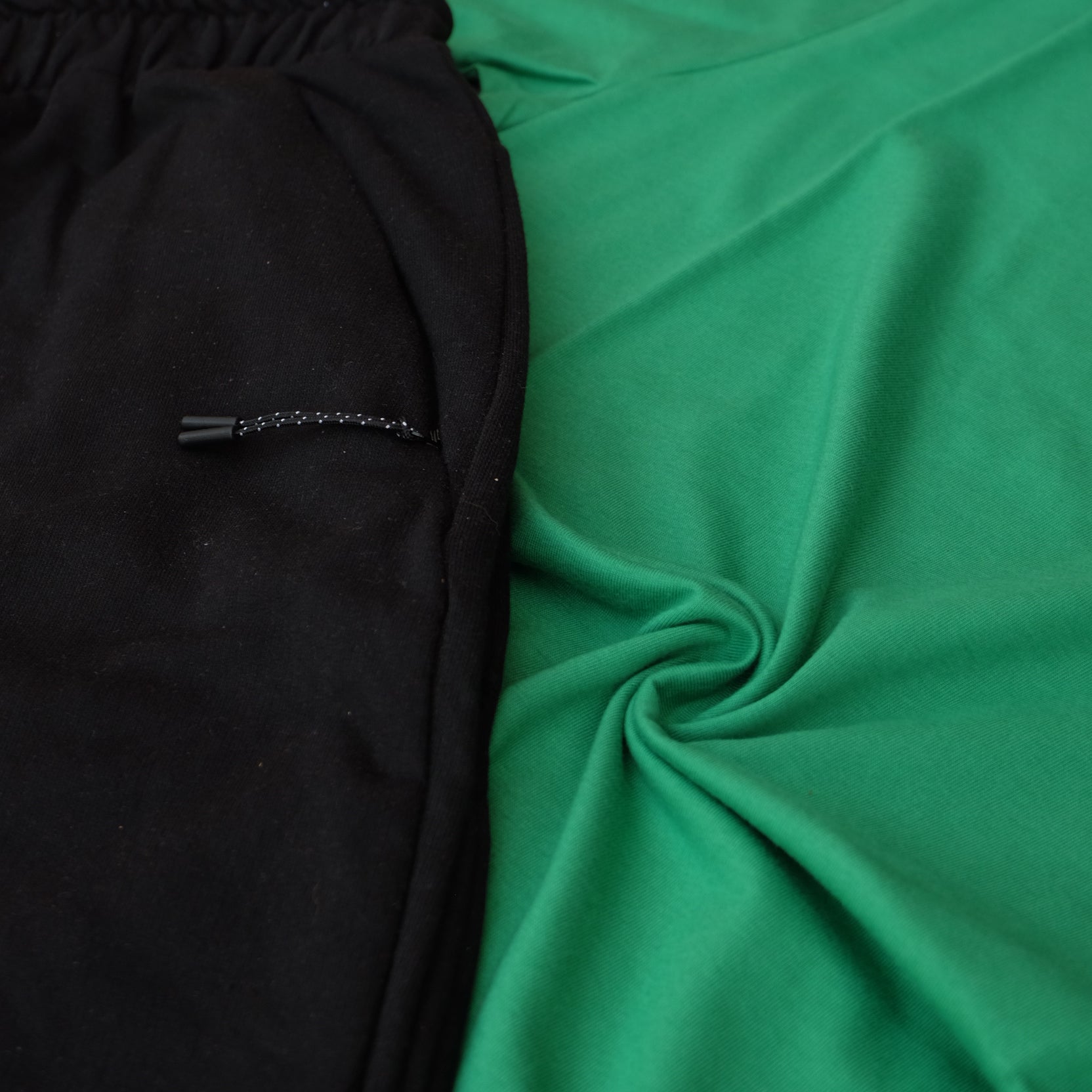 Ensemble Jogging Beska Noir + T-Shirt Vert Raj