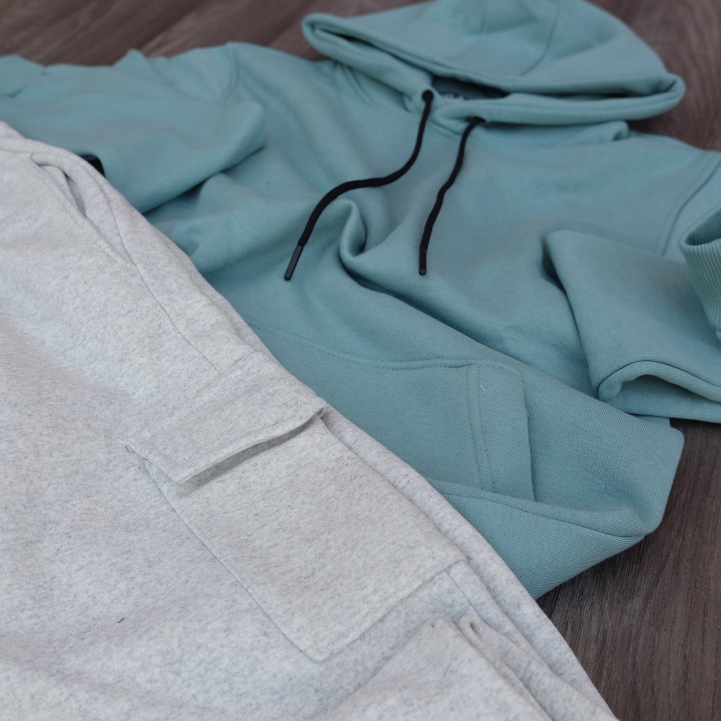 Ensemble Jogging  Cargo Gris Chine Clair + Capuche Cotton Vert Eau