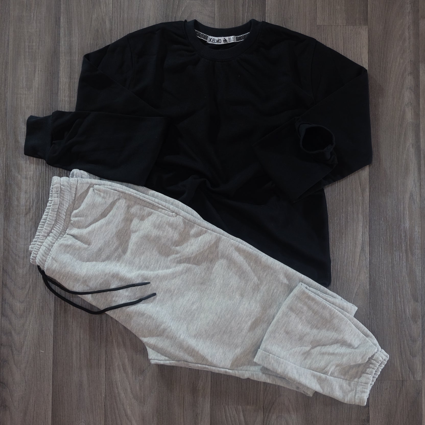 Ensemble Jogging Gris Chine Clair  Chine + Sweat Noir