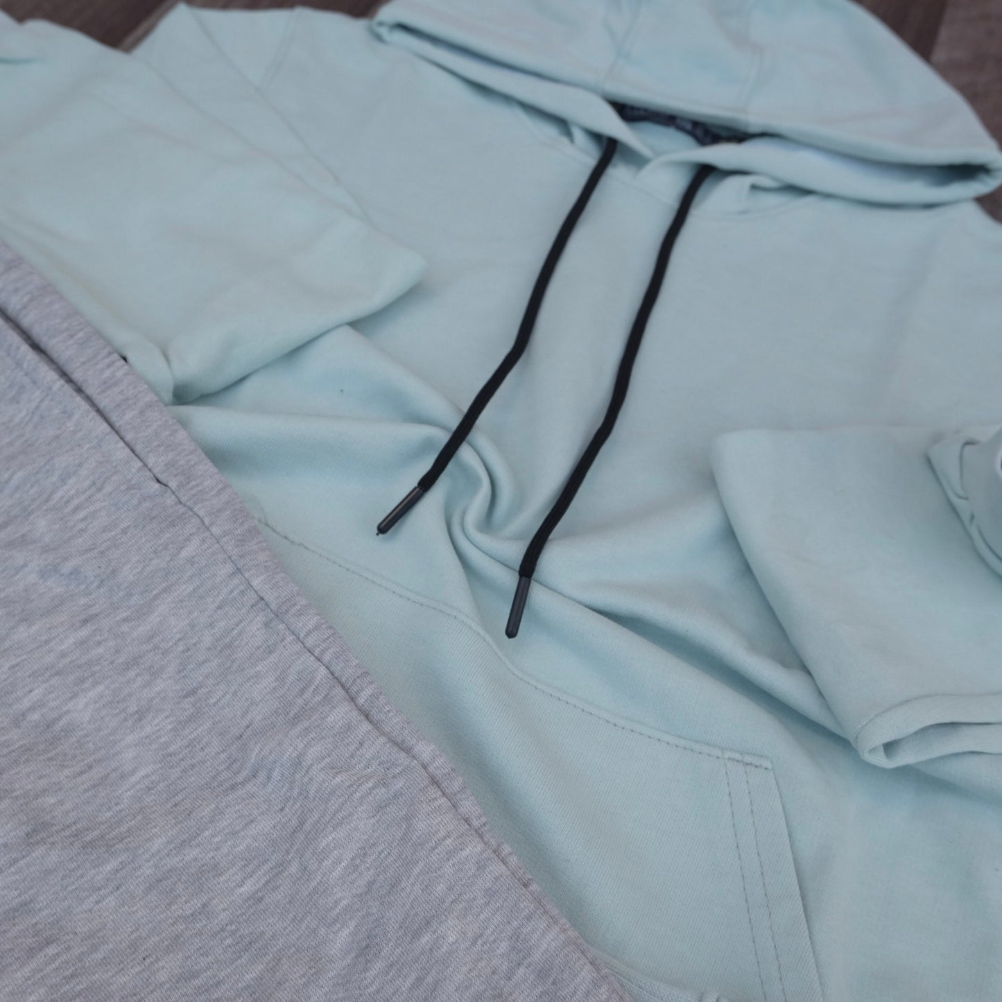 Ensemble Jogging Gris Chine Clair + Capuche Cotton Vert Nil