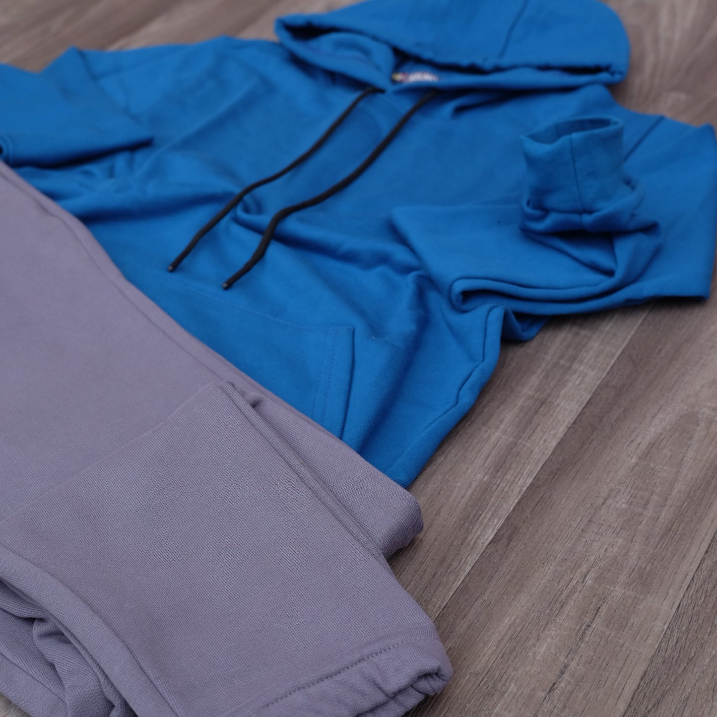 Ensemble Jogging Gris Nardo + Capuche Cotton Bleu Roi