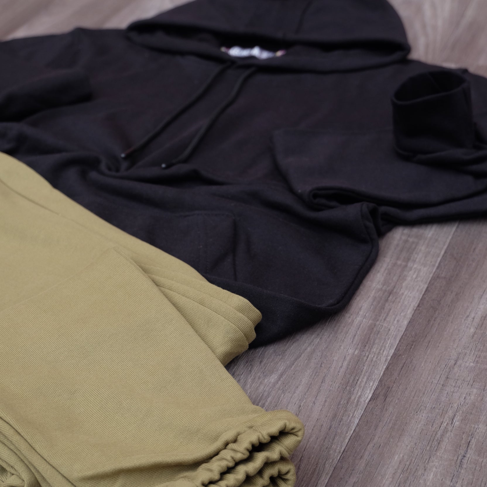 Ensemble Jogging Kaki Militair+ Capuche Cotton Noir