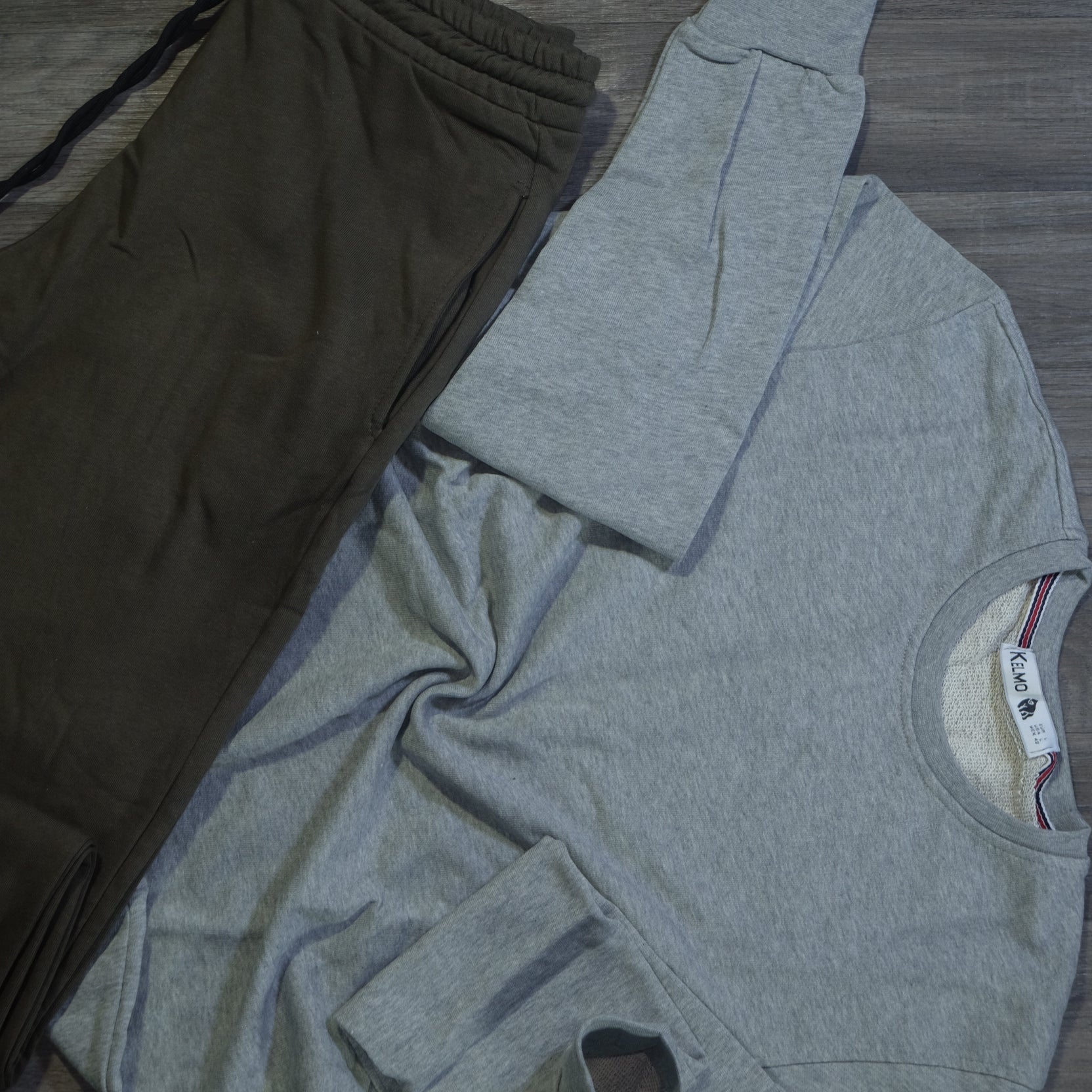 Ensemble Jogging  Kaki + Sweat Gris Chine Clair